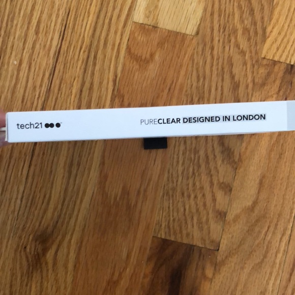 IPhone XS Max Drop Proof Clear Plastic Case - Picture 3 of 5